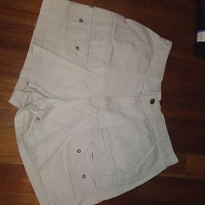 Womans Riveted by Lee Denim shorts - size 14M